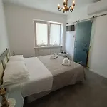Couette-café Retro'conero 4*
